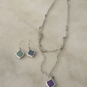 Kendra Scott Earring and Necklace Set
